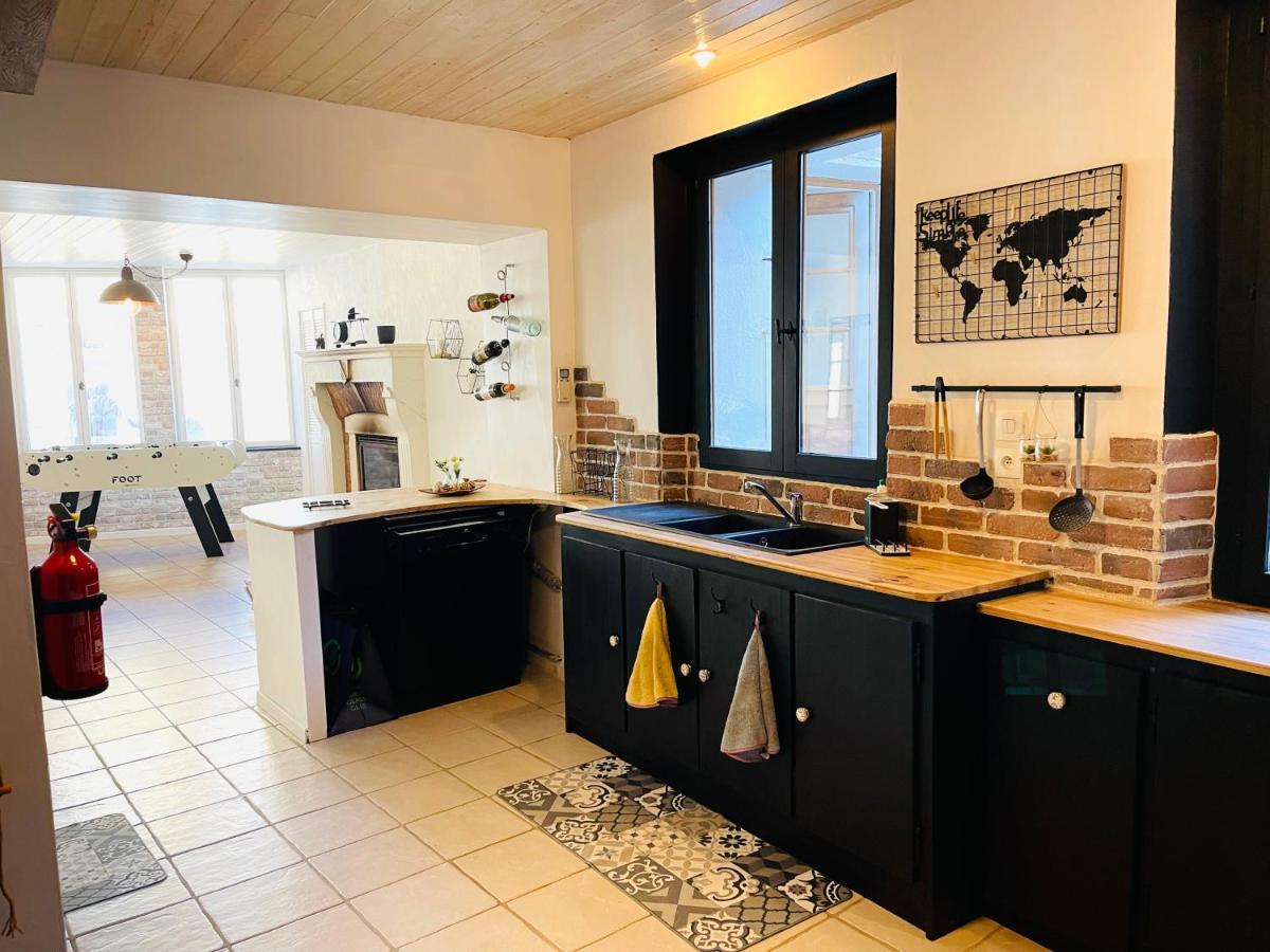 La Carree Des Amis Villa Lusignan Eksteriør bilde